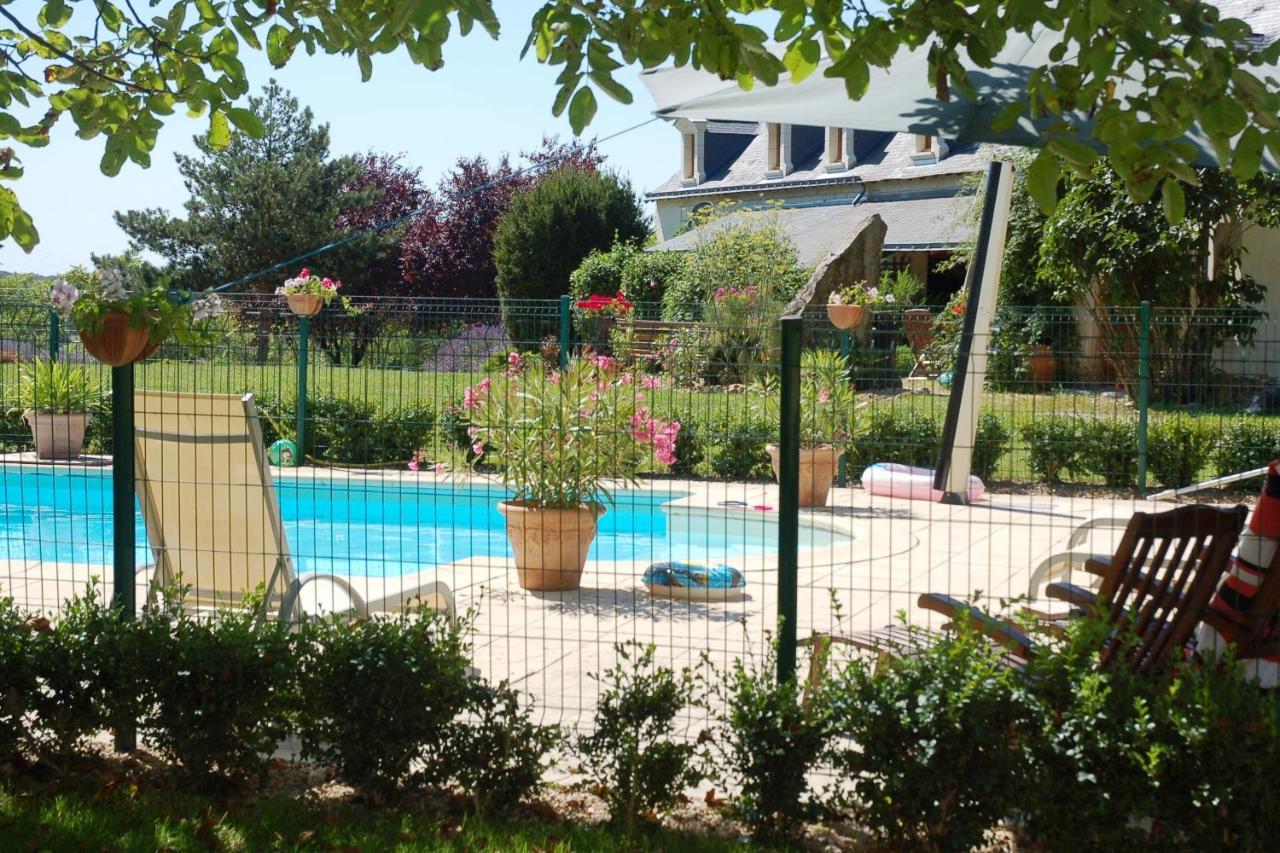 Bed and Breakfast Le Logis Du Pressoir Chambre D'Hotes Bed & Breakfast In Beautiful 18Th Century Estate In The Heart Of The Loire Valley With Heated Pool And Extensive Grounds Les Bois-d'Anjou Экстерьер фото